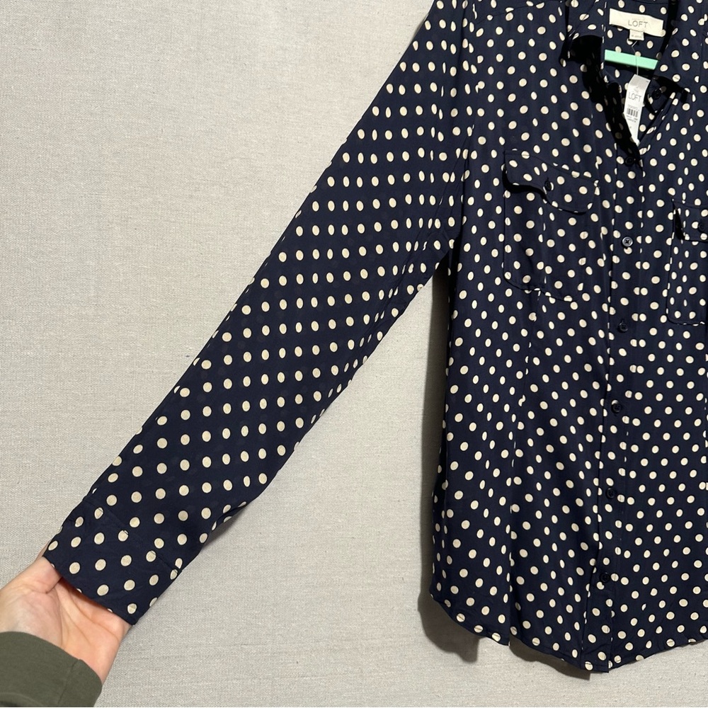 NWT LOFT Polka Dot Button Down Blouse - size M - Picture 3 of 6